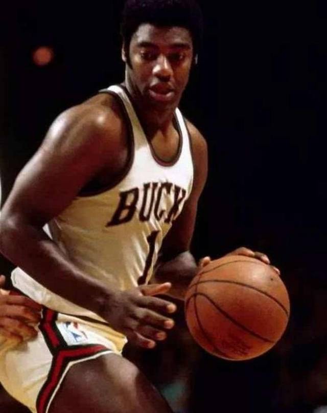 踝伤势缺席 踝伤势缺席